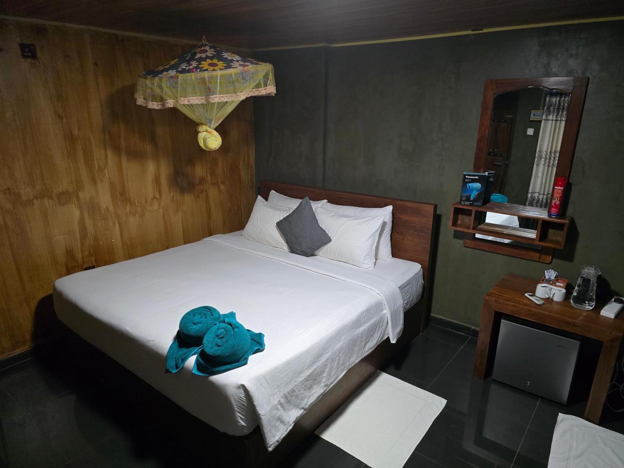 Ceylon Resort วิลปัตตู ภายนอก รูปภาพ
