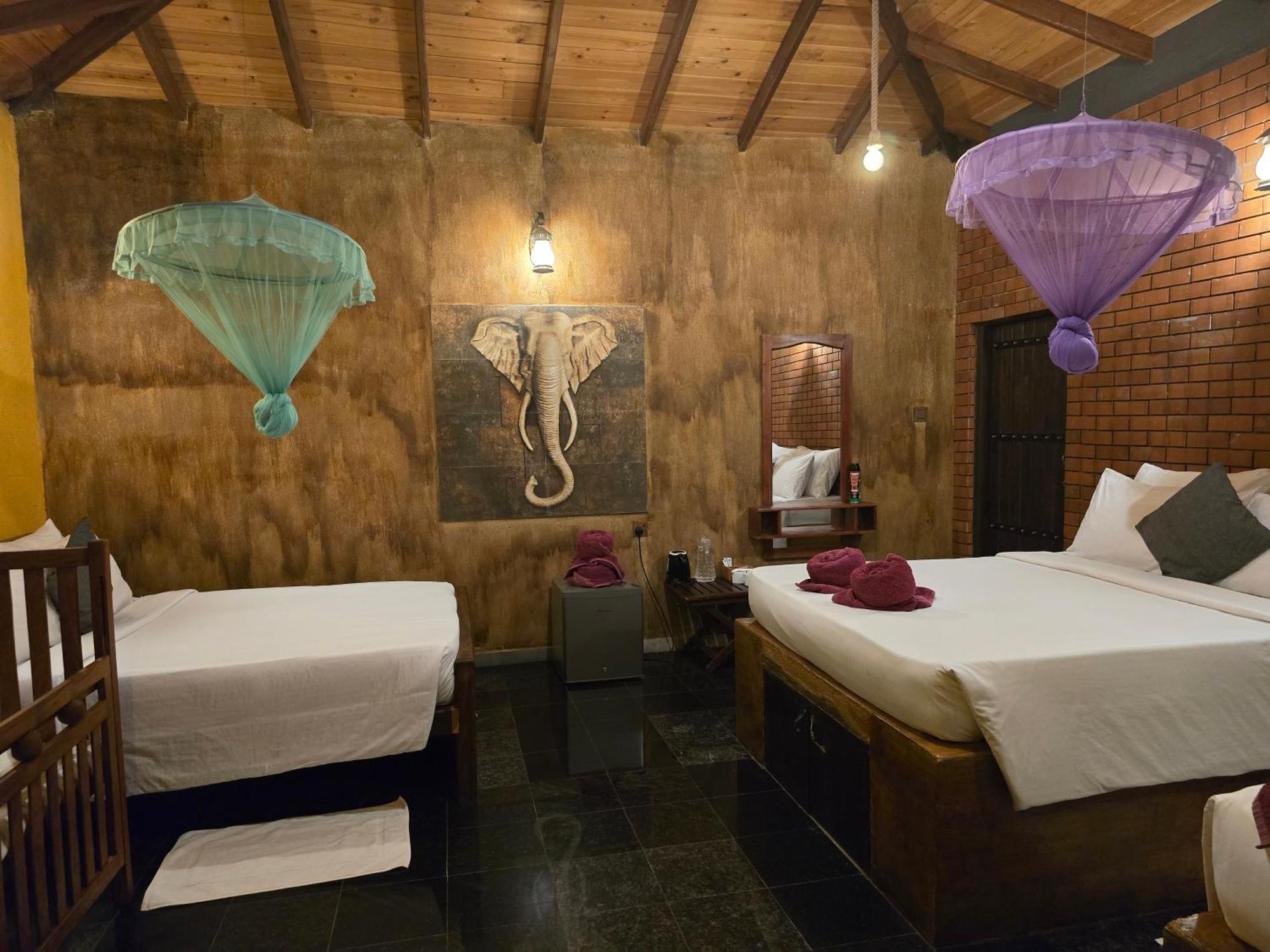 Ceylon Resort วิลปัตตู ภายนอก รูปภาพ