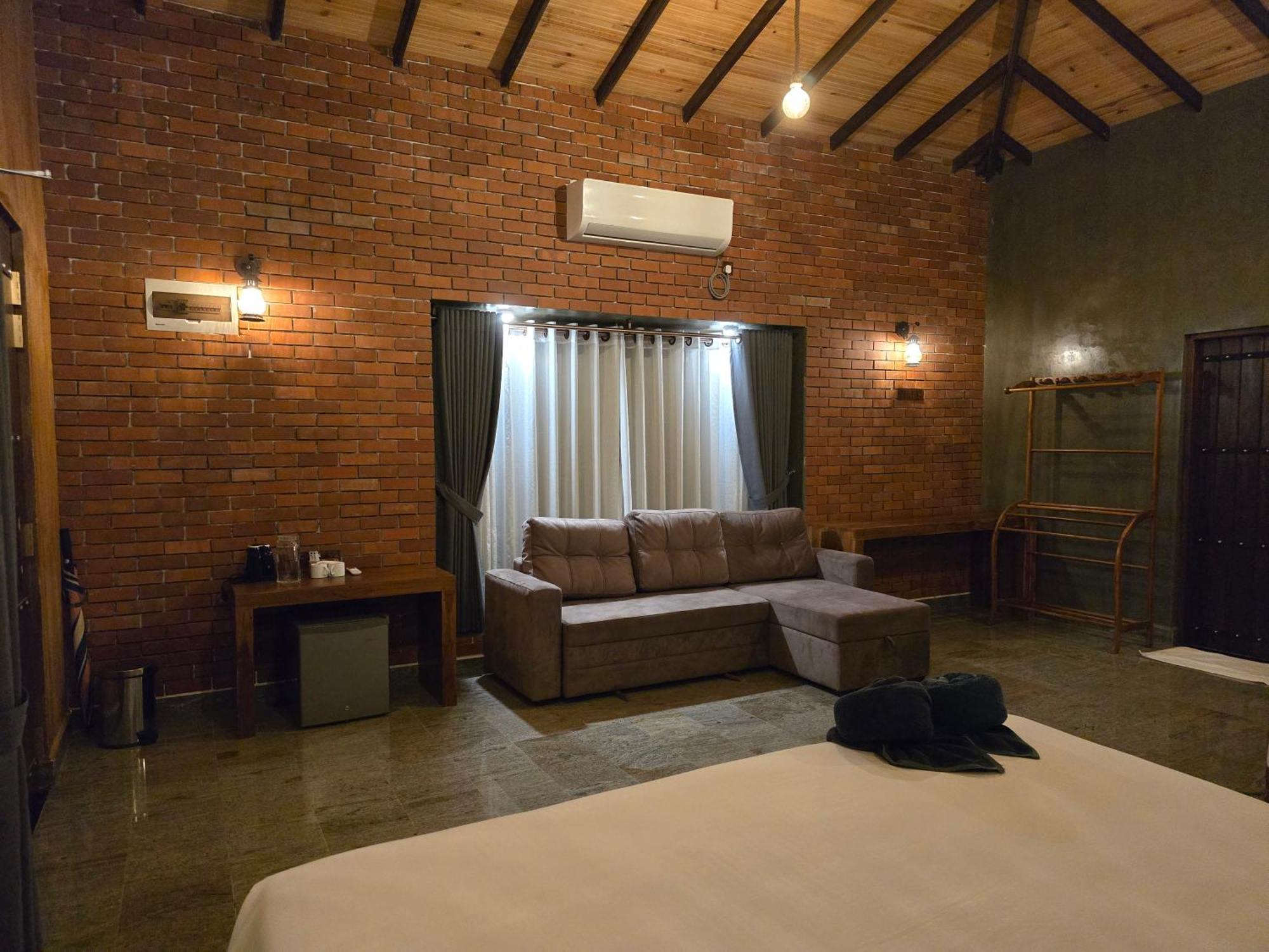 Ceylon Resort วิลปัตตู ภายนอก รูปภาพ