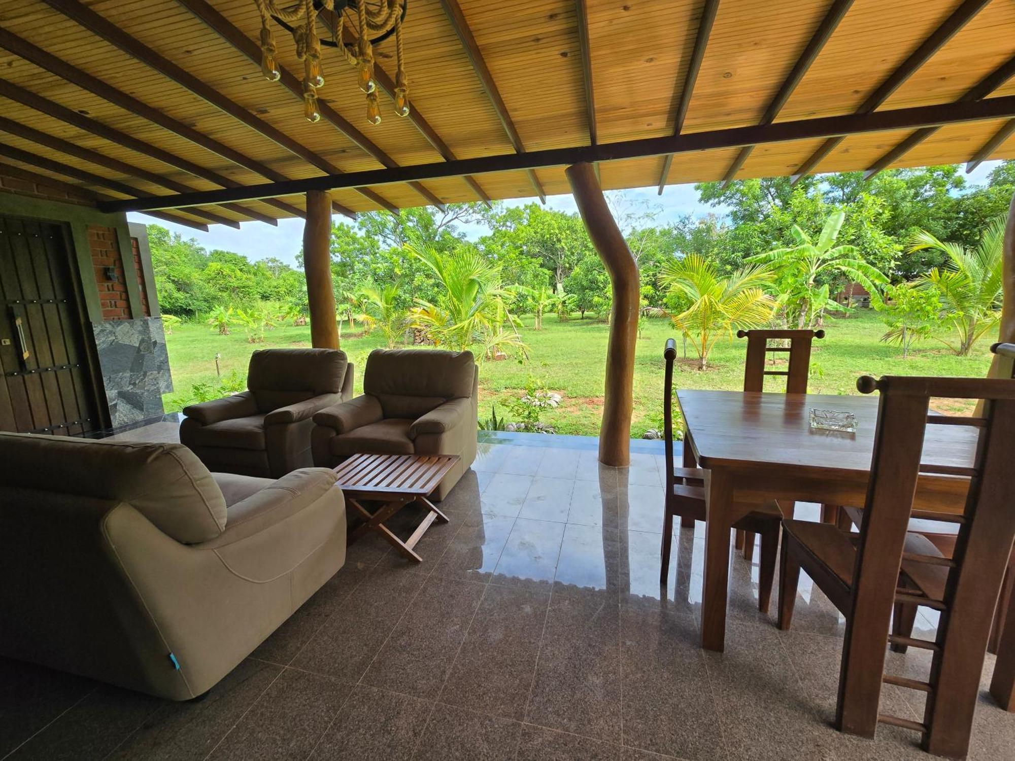 Ceylon Resort วิลปัตตู ภายนอก รูปภาพ