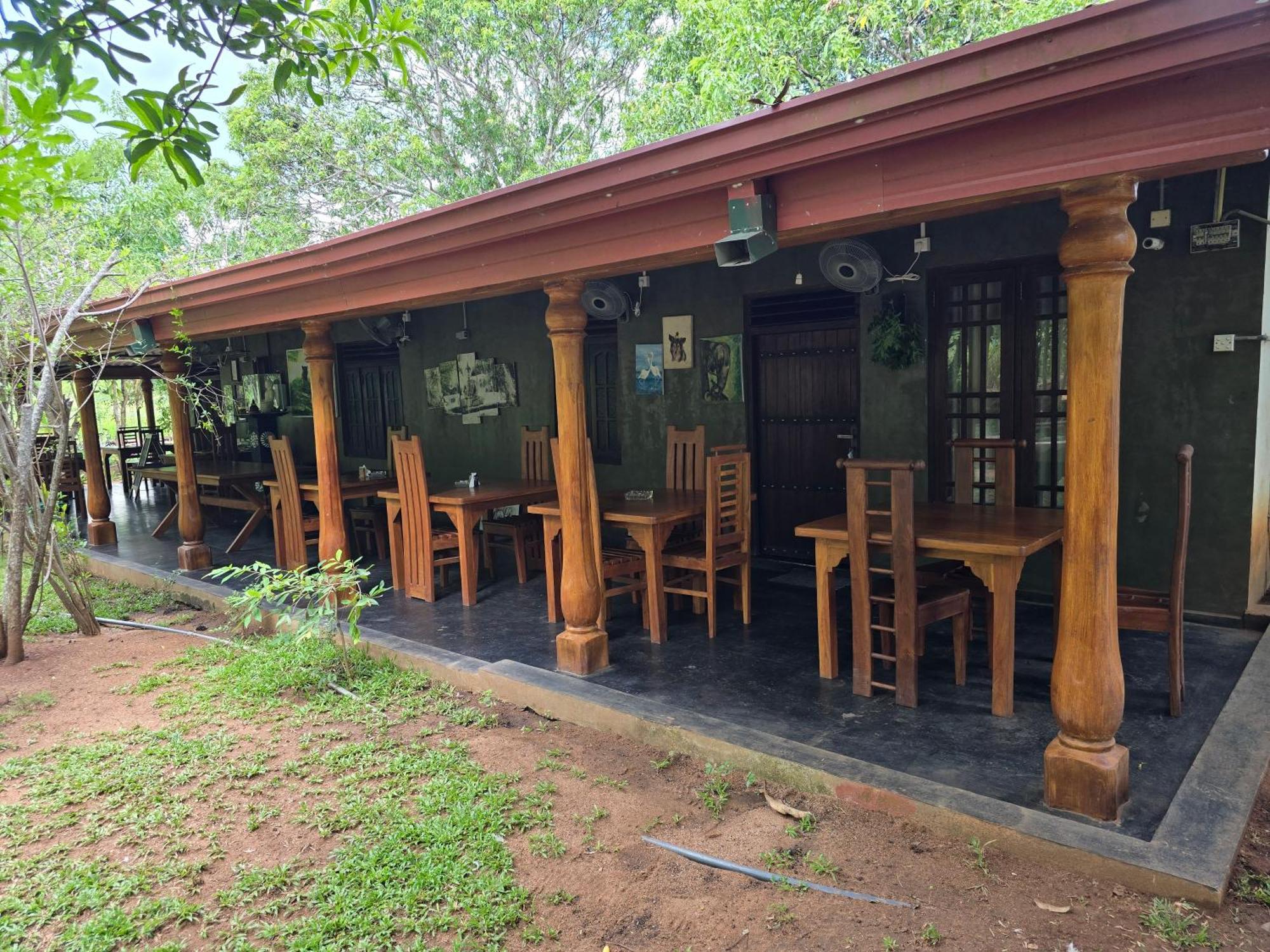 Ceylon Resort วิลปัตตู ภายนอก รูปภาพ