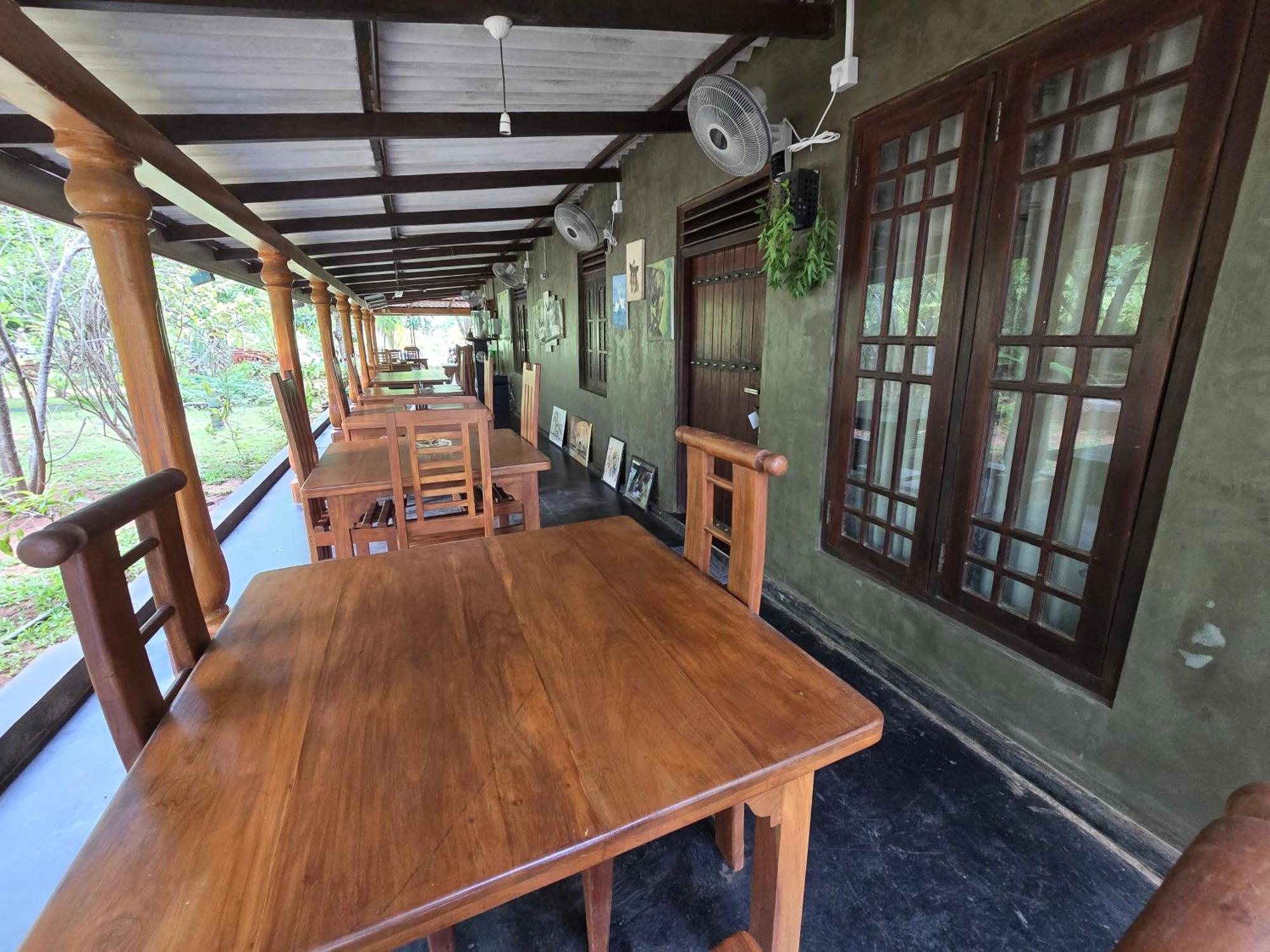 Ceylon Resort วิลปัตตู ภายนอก รูปภาพ