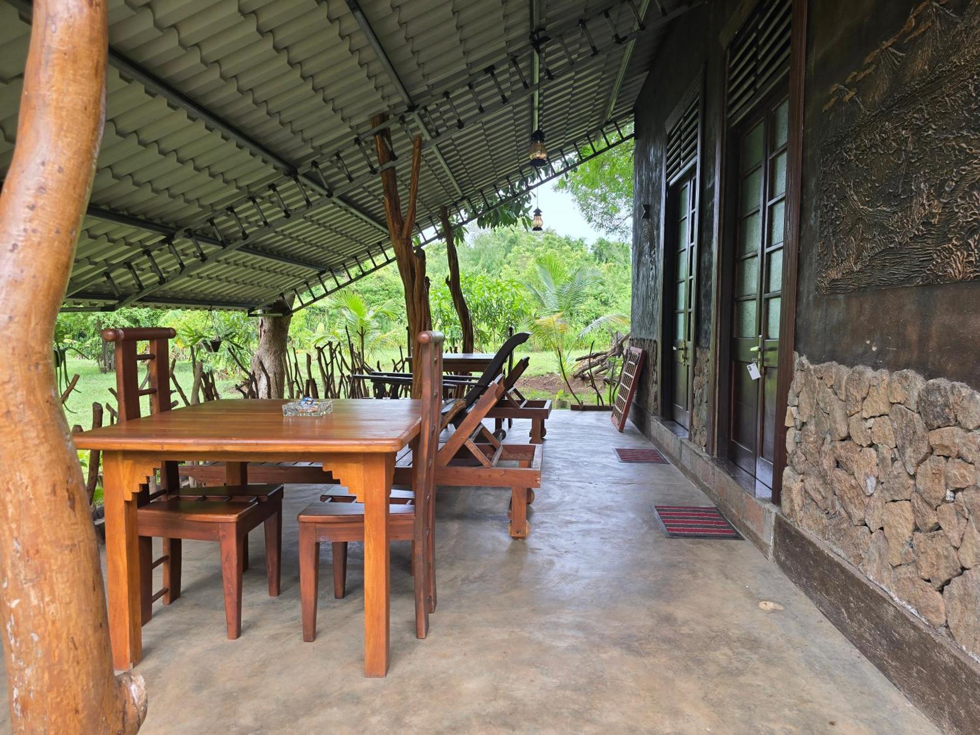 Ceylon Resort วิลปัตตู ภายนอก รูปภาพ
